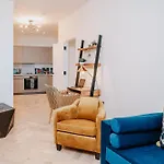 Stunning City Grade II Pad Wifi Families Contractors