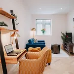 Stunning City Grade II Pad Wifi Families Contractors