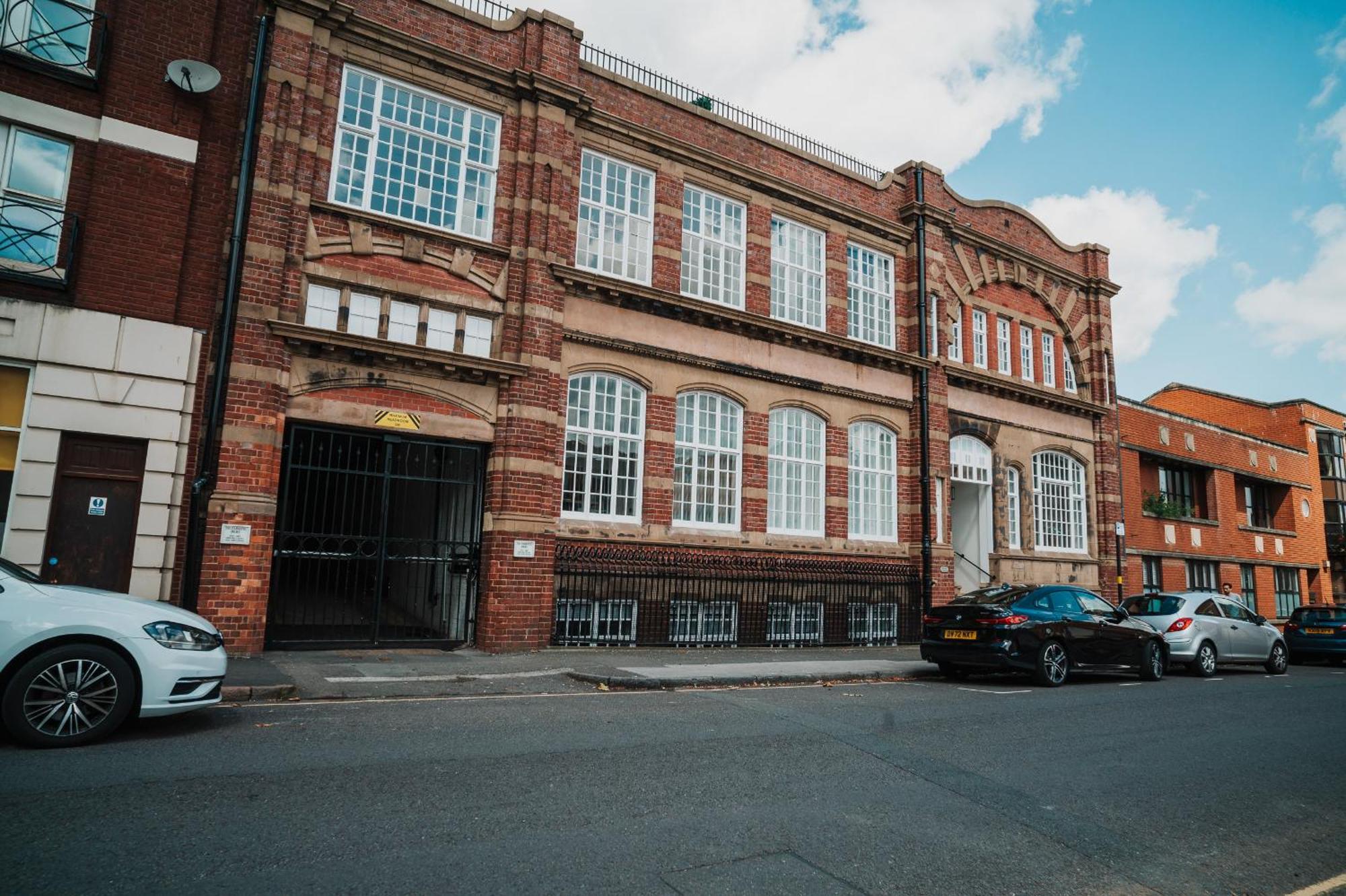 Stunning Grade Ii Pad Wifi Families Contractors Birmingham