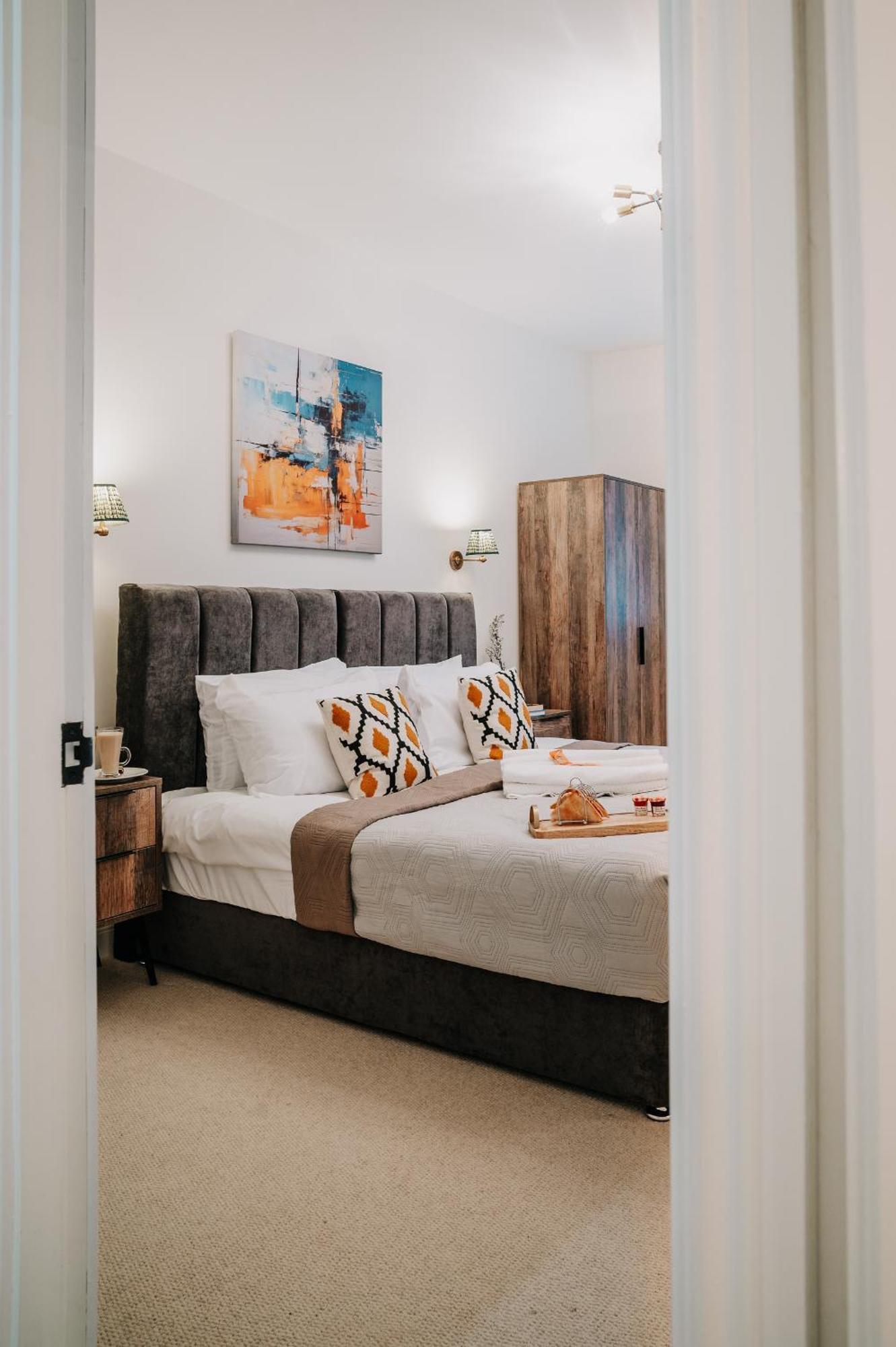 Stunning Grade Ii Pad Wifi Families Contractors Apartment Birmingham